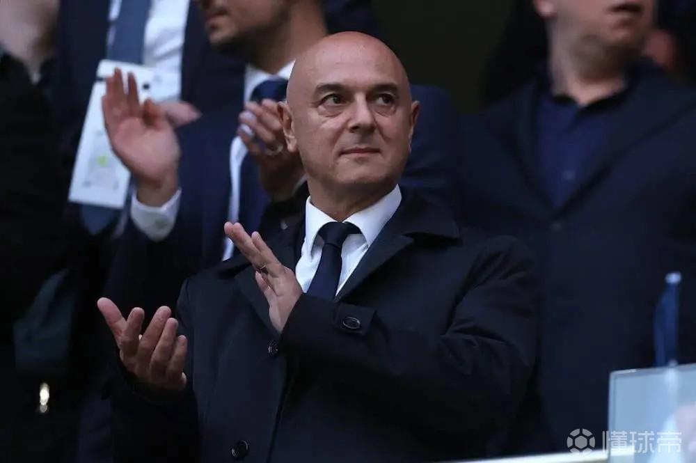 TA：列维不会放任热刺掉入降级区，但他是球队低迷的罪魁祸首