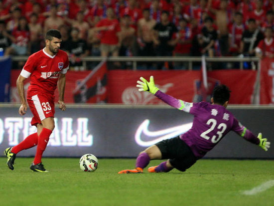 以丙 伊胡德格布内加德vs戈尔尼克海象